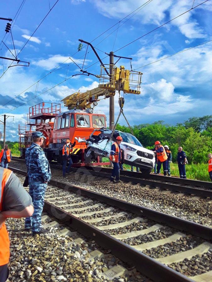 подробности сегодняшней аварии на переезде Армавир Заречное