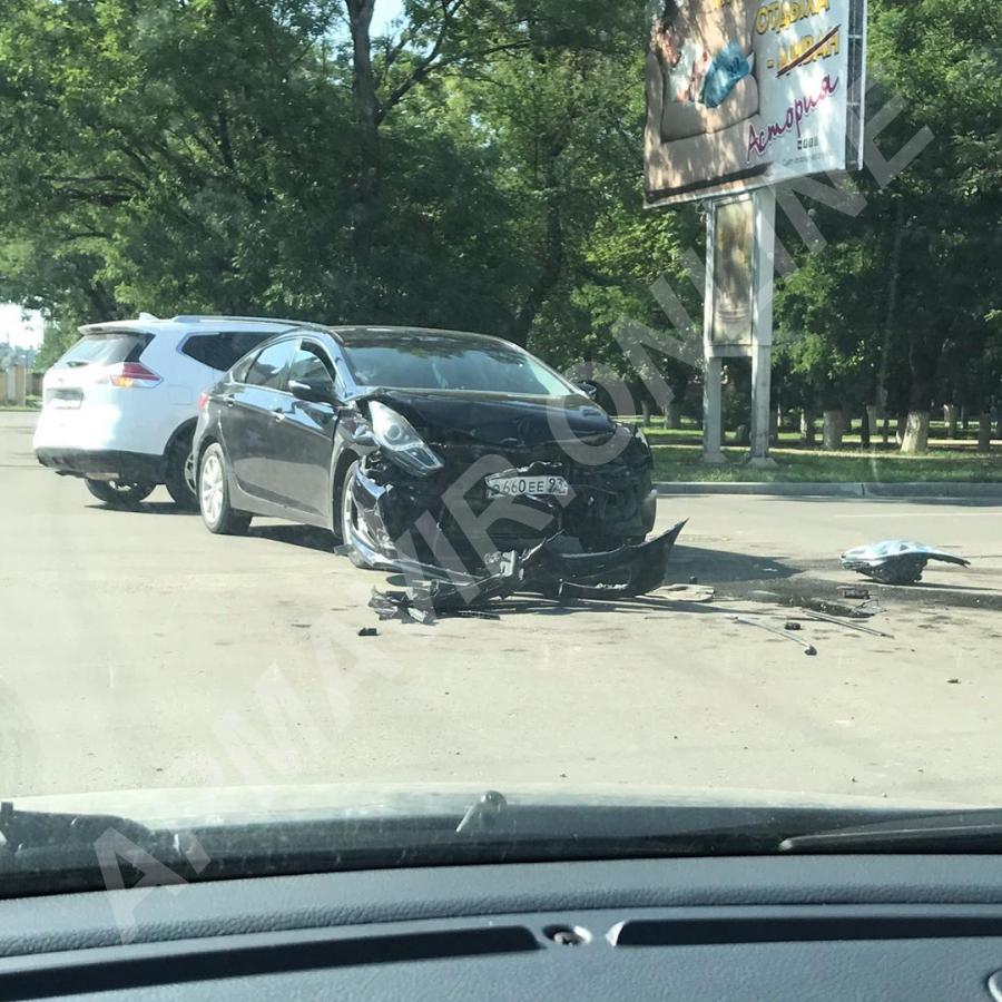 Очередная авария на Луначарского Кирова Армавир