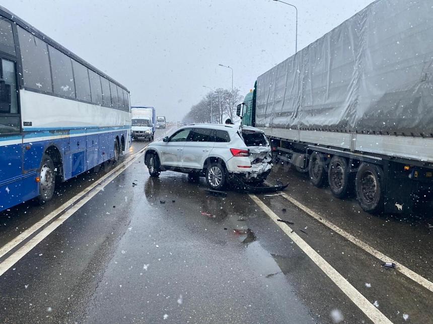 Сильное ДТП на трассе Армавир