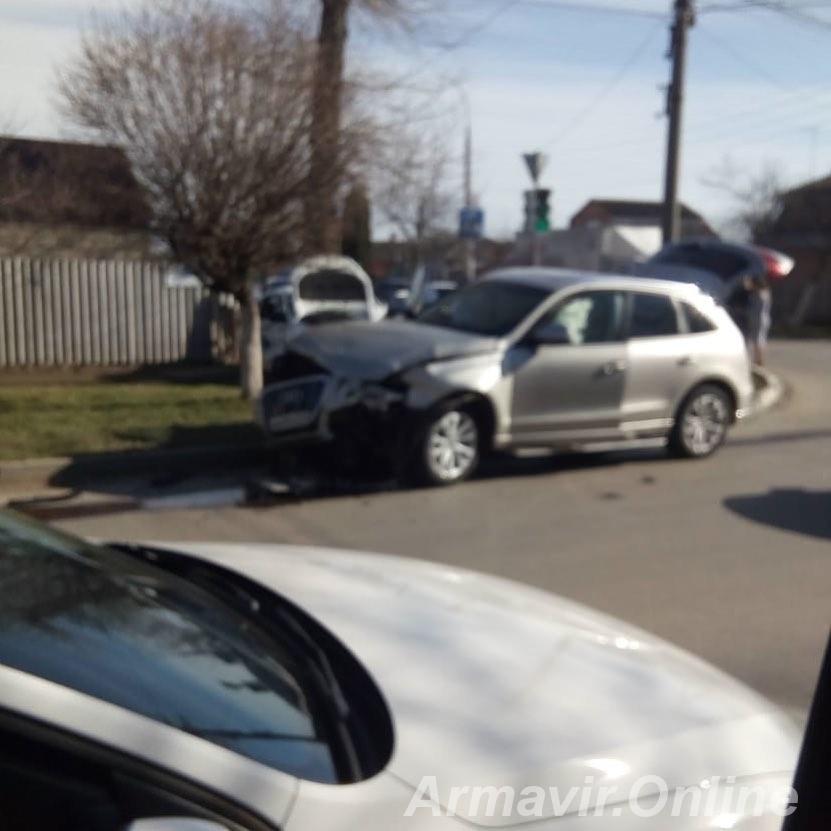 ДТП на Урицкого Кропоткина нужны свидетели - купить на сайте объявлений Армавир онлайн