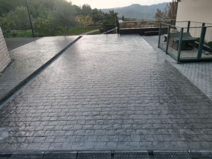 Печатный декоративный бетон  Армавир