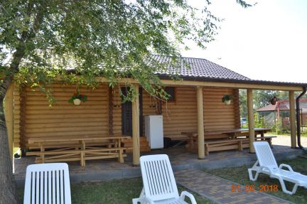 Дача 55м кв. на участке 5 сот.  Армавир