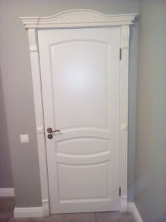 Установка межкомнатных дверей  Армавир