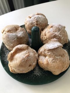 Профитроли с заварным кремом  Армавир