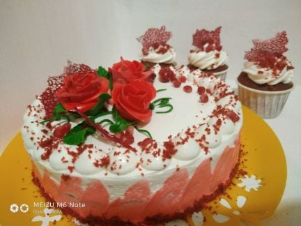 Торты, пирожные, капкейки, трайфлы  Армавир