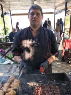 Мангальщик на выезд или шашлык с доставкой  Армавир