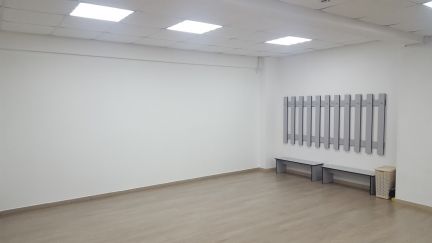 Зал для танцев и йоги 32кв.м сдаю в аренду на часы  Армавир