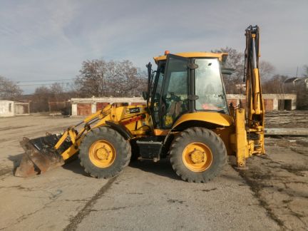 Аренда, услуги экскаватора-погрузчика JCB  Армавир