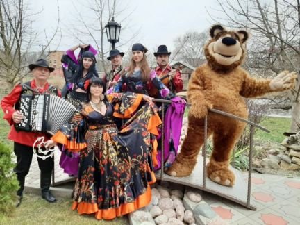 Цыганский ансамбль, цыгане,Сердючка, Кубанский анс  Армавир