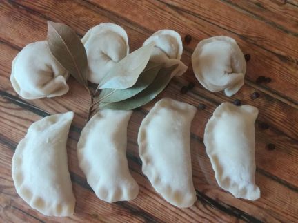 Домашние пельмени и вареники. Выпечка  Армавир