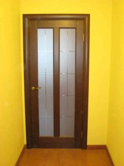 Установка межкомнатных дверей  Армавир