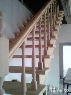 Бюджетные лестницы из дерева на заказ  Армавир