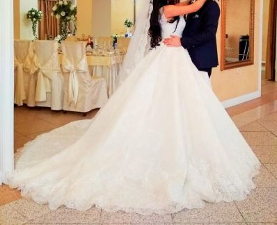 Свадебное платье,на прокат  Армавир