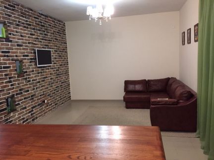 Дом 85м кв. на участке 6 сот.  Армавир