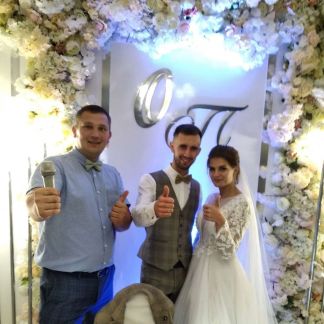 Ведущий - поющий  Армавир