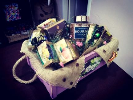 Подарочные корзины и букеты  Армавир