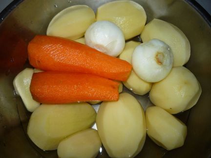 Чистка овощей для  Армавир