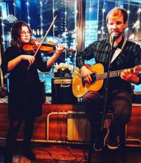 Песни под гитару и скрипку на ваш праздник  Армавир