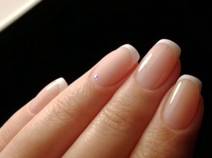 Маникюр Адлер, педикюр Адлер, мужской маникюр и пе  Армавир