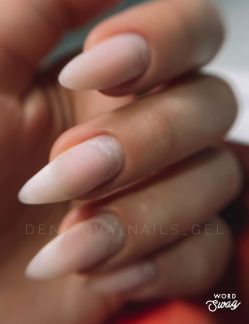 Маникюр и педикюр  Армавир