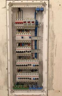 Услуги электрика, частный электрик  Армавир