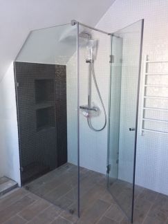 Душевые кабины из стекла  Армавир