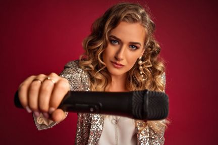 Ведущая(Тамада) +DJ на свадьбу,корпоратив,юбилей  Армавир