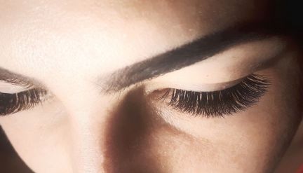 Наращивание ресниц - выезд на дом  Армавир