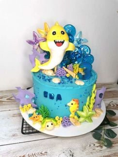 Торт на заказ Молочная девочка  Армавир