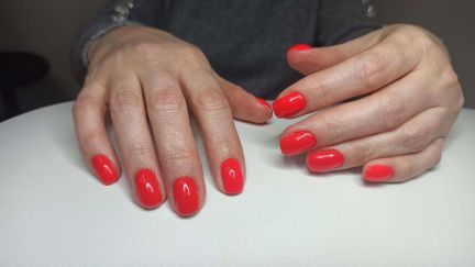 Маникюр, донаращивание/ремонт ногтей  Армавир