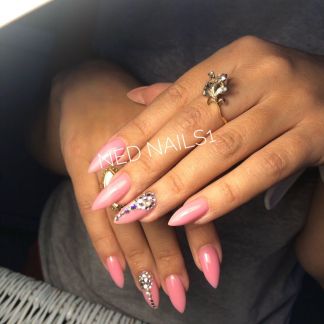 Маникюр, педикюр, шугаринг  Армавир