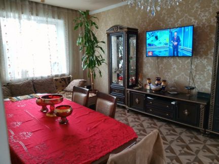 Дом 81м кв. на участке 5 сот.  Армавир