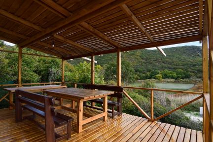 Аренда беседок на берегу озера с видом на море  Армавир