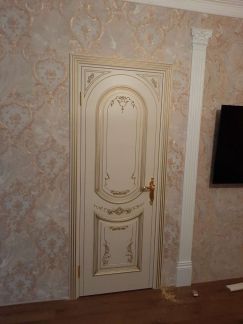 Установка межкомнатных дверей  Армавир