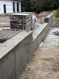 Кладка блока фундамент, монолит, наших материалам  Армавир