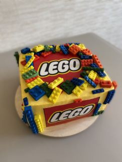 Торты, капкейки на заказ  Армавир