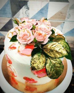 Торты и капкейки на заказ  Армавир