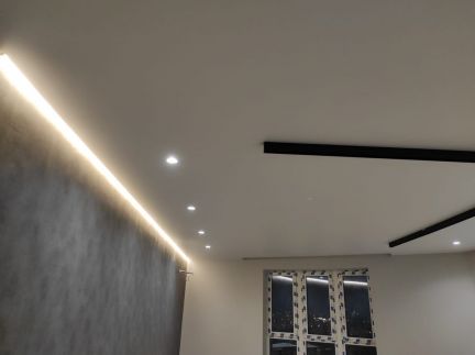 Натяжные потолки от частного мастера  Армавир