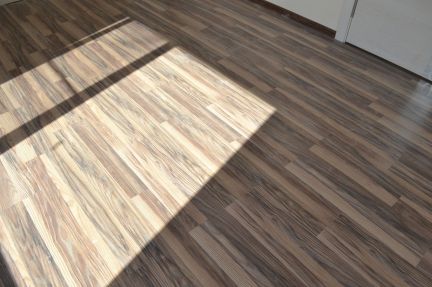 Укладка ламината и линолеума  Армавир