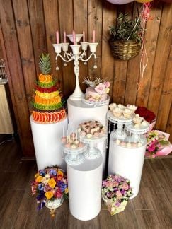 Фуршет: закуски, канапе  Армавир