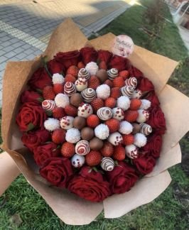 Клубника в шоколаде букеты и наборы  - купить на сайте объявлений Ейск онлайн