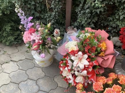 Цветы букеты композиции  Армавир