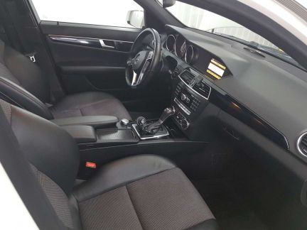 Химчистка салона авто  Армавир