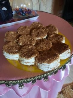 Домашние пирожные рыжики,эклеры  Армавир