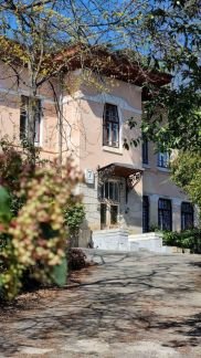 Уборщик  - купить на сайте объявлений Крым онлайн
