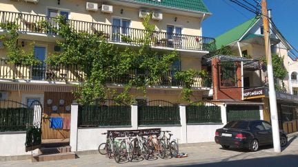 Горничная в гостевой дом  - купить на сайте объявлений Краснодарский край онлайн