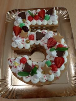 Торт и капкейки на заказ  Армавир