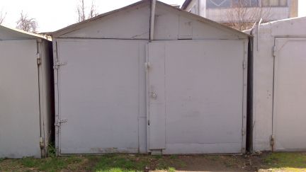 Сдам гараж, 15 м кв.  Армавир