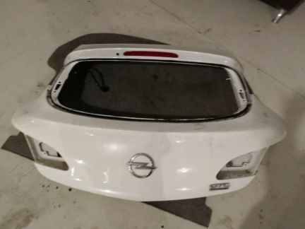 Дверь багажника opel astra j GTC 3D купе  Армавир