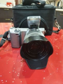 Продам фотоаппаратsony NEX-5R Kit 16-50 PZ (SEL-P1  - купить на сайте объявлений Армавир онлайн